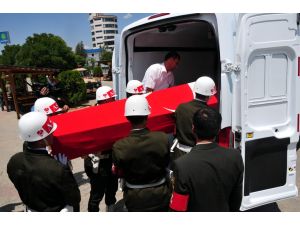 Şehit Berat Sağırkayanın Naaşı Memleketine Gönderildi