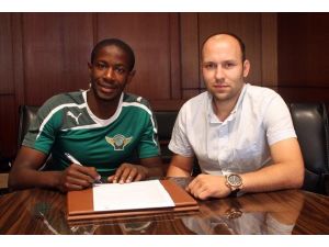 Sutchuin Akhisar Belediyespor’da