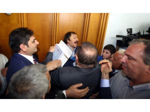 Chp Grubunda Gerginlik