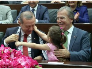 Ak Parti Grup Toplantısı’nda ‘Veda’ Gibi Konuşan Başbakan Erdoğan, Partilileri Gözyaşlarına Boğdu