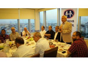 Avrasya Hospital, İftar Yemeğinde Hatiabı Ağırladı
