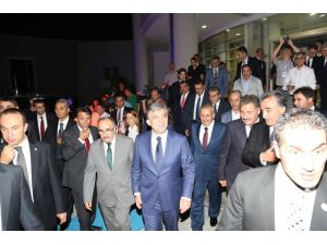 Malatya’da “Başbakan Gül” Sloganları Atıldı