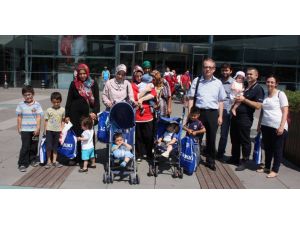 (Özel Haber) İhtiyaç Sahibi Çocukların Ellerinden Tutup Bayramlık Aldılar