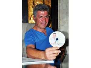 İş Adamından Engellilere Albümlü Destek