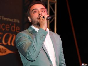 Emre Ermiş Konseri’nde Gazze Unutulmadı