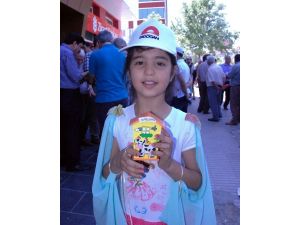 Erdoğan İçin Kuyruğu Girdiler