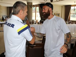 Alves Ve Meıreles Kampa Katıldı