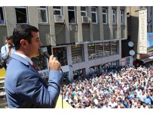 Ak Partililerden Oy İstedi