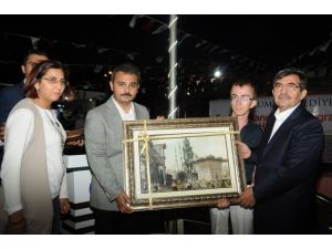 Bakan Güllüce Engellilerle İftar Yaptı