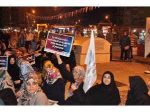 Anadolu Gençlik Derneği Üyeleri Kadir Gecesi İsraili Kınadı