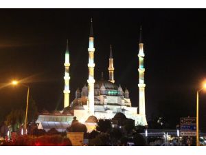 Kadir Gecesinde Selimiye Cami Doldu Taştı