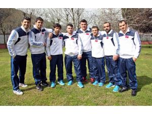 Milli Güreşçiler Romanya’da Ter Dökecek