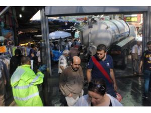 Bursada Tarihi Kapalı Çarşıyı Su Bastı