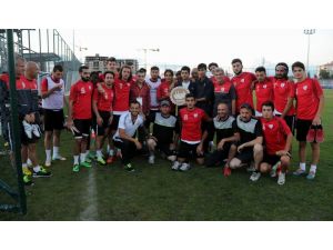 Erzurumlu Gençlerden Samsunspor’a Ziyaret