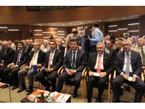 Ekonomi Bakanı Nihat Zeybekçi: