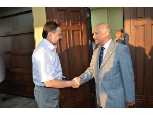 Türk Kızılayı Genel Başkanı Akar: Gazzeye Acil İlaç Gönderme Çabası İçerisindeyiz