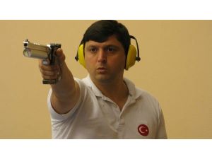 Cevat Karagöl Dünya Şampiyonu Oldu