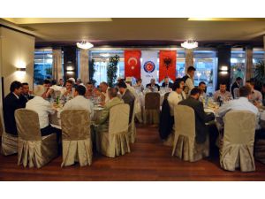 Arnavutluk’ta İftar Programlarına Destek