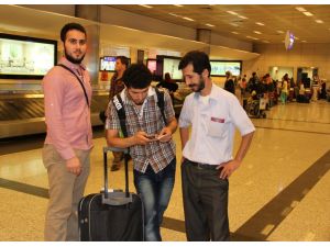 Türk İşçiler Libya’dan Tahliye Ediliyor
