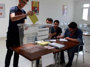 Cumhurbaşkanlığı Seçimi İçin Oy Kullanma İşlemleri Başladı