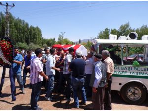 İntihar Eden Polis Toprağa Verildi