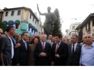 Cumhurbaşkanı Adayı Ekmeleddin İhsanoğlu, Antalya’da Esnaf Ziyaretinde Vatandaşların Yoğun İlgisi İle Karşılaştı