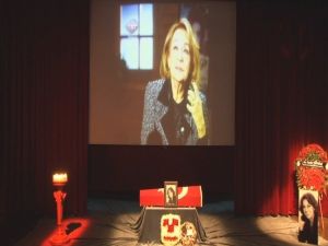 Çolpan İlhan Son Kez Sahnede