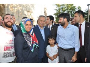 Başbakan Yardımcısı Bülent Arınç Bayram Namazını Ulu Camide Kıldı