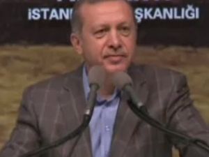 Konutuna Girmeden Önce Vatandaşlarla Sohbet Etti