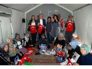 Afyonlu Şehit Ailelerinden Diyarbakır’daki Ailelere Ziyaret