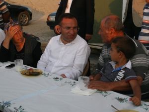 Işid’in Elindeki Polis Memurunun Ailesiyle Bayramlaştı