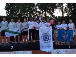 İstanbul Aydın Üniversitesi Erkek Tenis Takımı Avrupa Şampiyonu Oldu