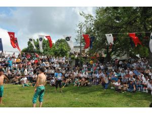 150 Hanelik Köyde 110 Yıllık Güreş Geleneği Sürüyor