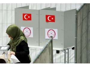 Frankfurt’ta Seçim Heyacanı