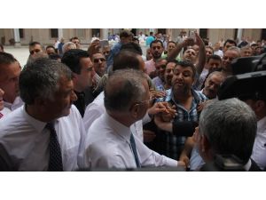 İhsanoğlu’na Şok Protesto !