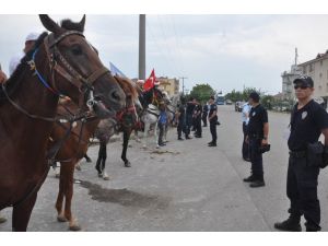 Başbakan Erdoğan Balıkesirde Atlar Ve Halk Oyunları İle Karşılandı