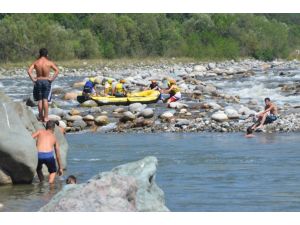 8. Uluslararası Rafting Şenliği Başladı
