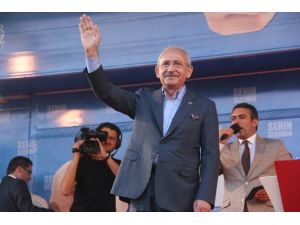 Cumhurbaşkanı Bütün Siyasi Partilere Eşit Mesafede Olmalı