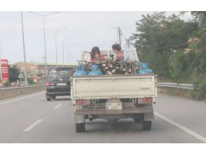 Kamyon Kasasında Tehlikeli Yolculuk