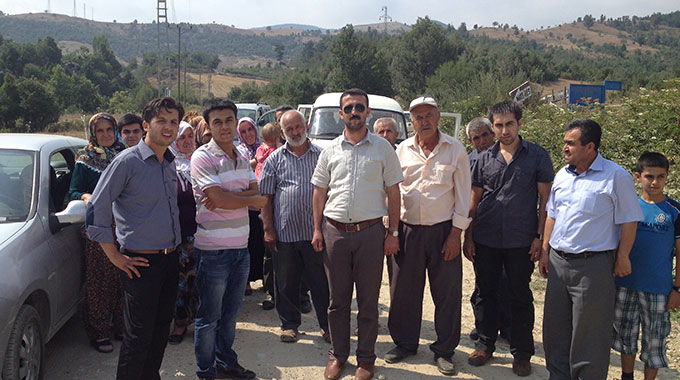 Mahalleli Asfalt Yol İstiyor