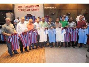 Trabzonsporlu Taraftarlardan 61 Bin Forma Kampanyası