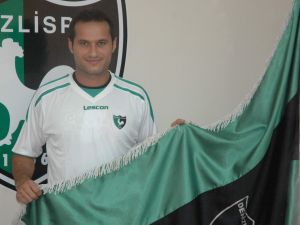 Tekden Denizlispor’da Transfer Çalışmaları Devam Ediyor