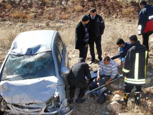 Otomobil Devrildi: 1 Ölü, 3 Yaralı
