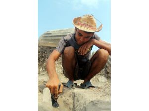 (Özel Haber) Bin 800 Yıllık Soli Pompeipolis Antik Kentte Kazı Çalışmaları Sürüyor