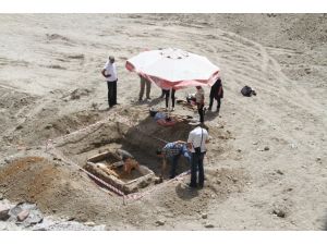 İnşaat Temelinden Roma Dönemine Ait Mezar Çıktı