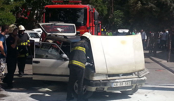 Seyir Halindeki Otomobil Alev Aldı