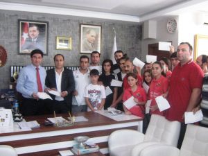 Şampiyon Sporculardan Erdoğan’a Destek Kampanyası