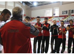 Millilere Şampiyon Hoca