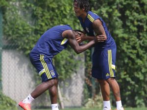Fenerbahçe Yeni Sezon Hazırlıklarını Sürdürüyor