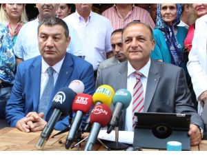 İhsanoğlu’nu Öve Öve Bitiremedi